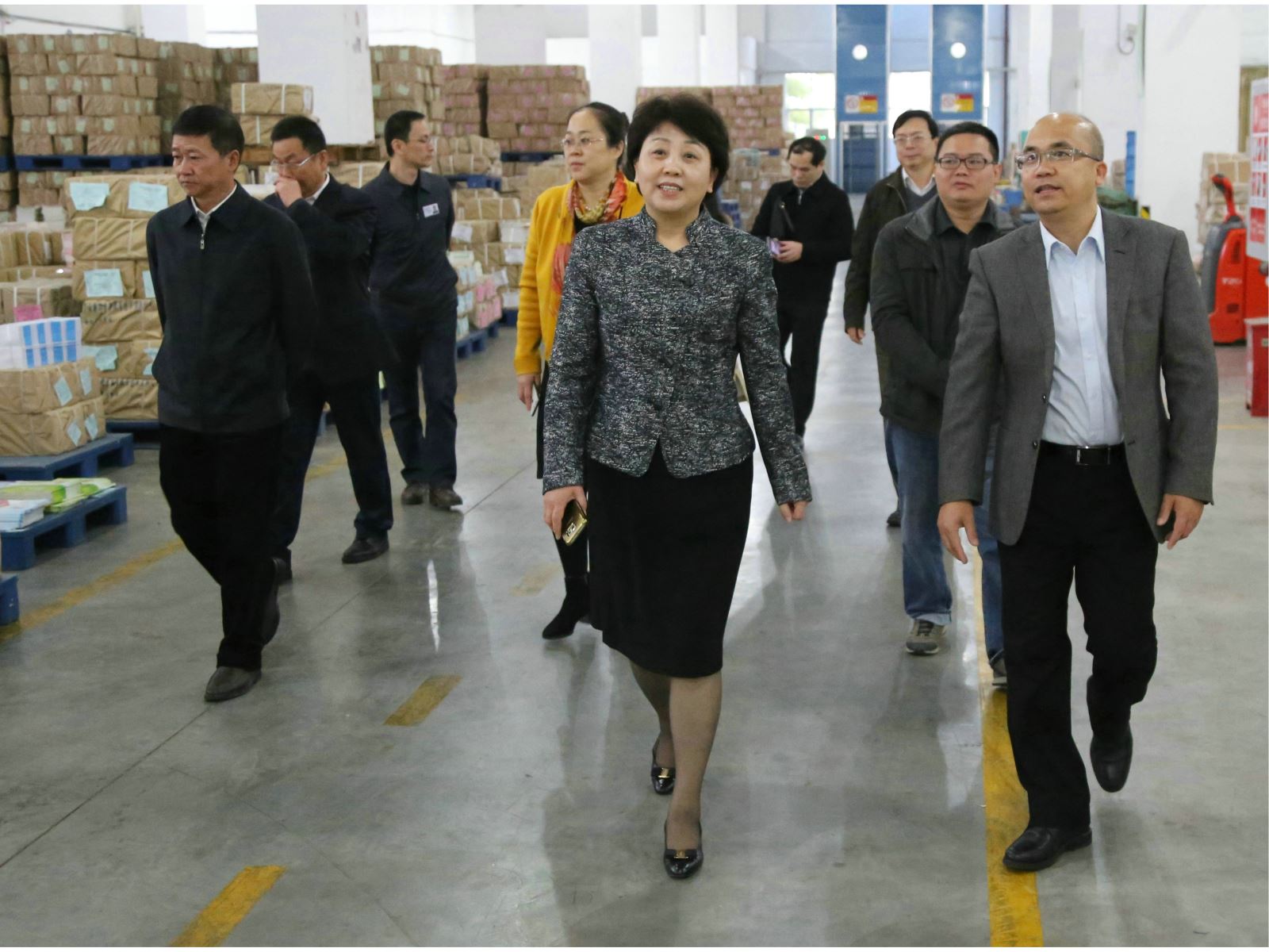 广西新华书网 集团动态 自治区党委常委,宣传部长范晓莉到集团股份