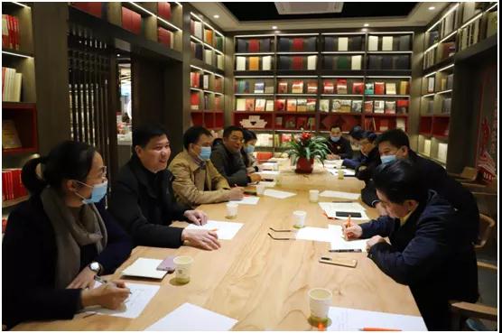 广西出版传媒集团领导一行到玉林市新华书店有限公司北流分公司调研