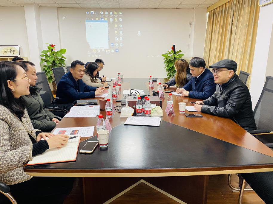 上海辞书出版社一行到广西新华书店集团开展重点图书营销交流活动