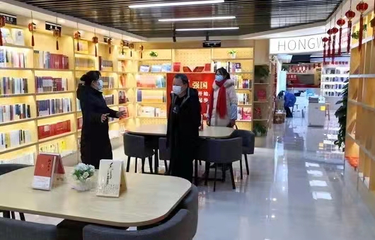 河池市委组织部有关领导一行到河池市新华书店有限公司都安分公司调研