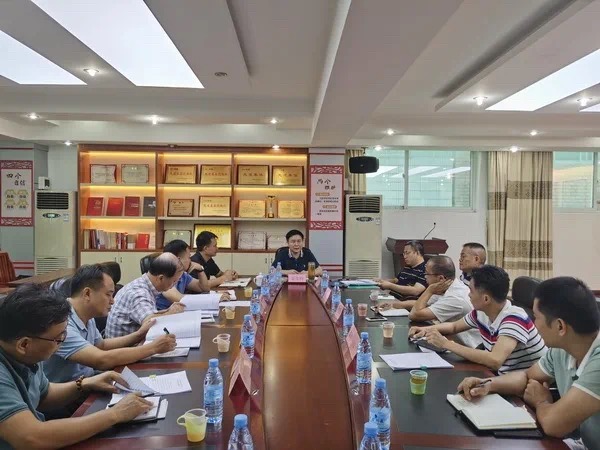 广西新华书店集团领导到玉林市新华书店有限公司指导部署业务工作