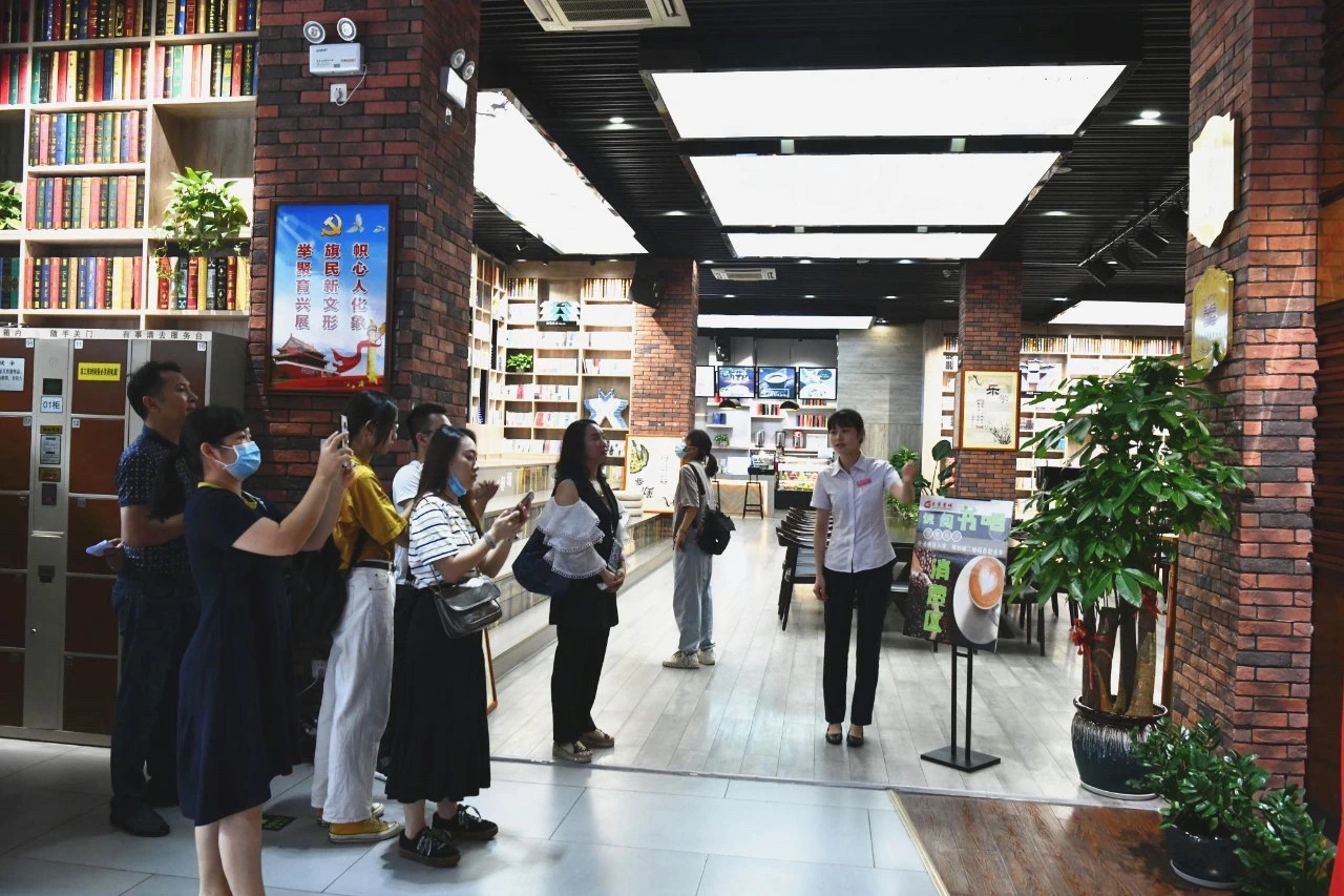 调研 | 探访中国"最美新华书店"之来宾书城
