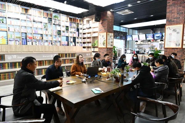 广西新华文盛图书有限公司到来宾市新华书店有限公司开展调研